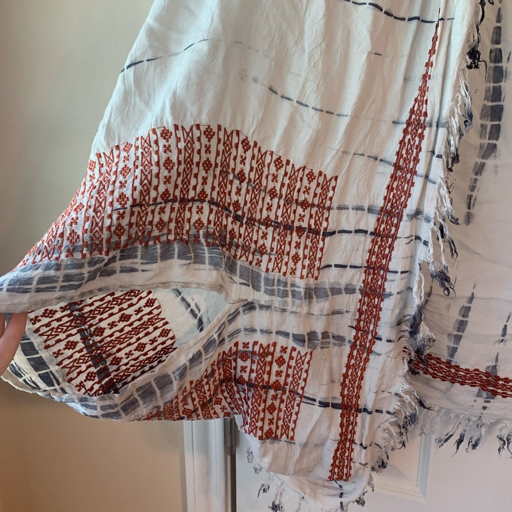 Kimono shawl wrap with fringe embroidered